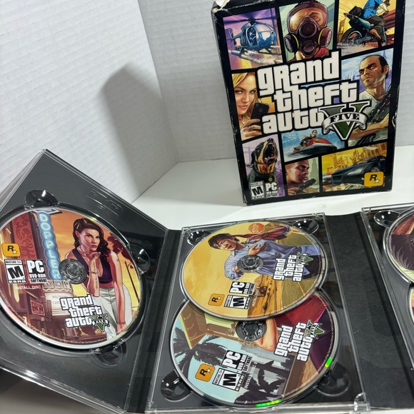 GTA V Grand Theft Auto 5 PC DVD-ROM 7 Discs RockStar Games - Picture 3 of 8